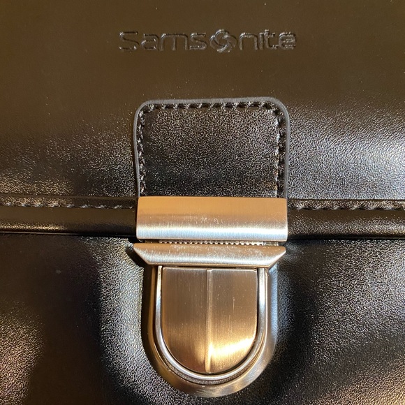 Samsonite Laptop Briefcase - Picture 4 of 5